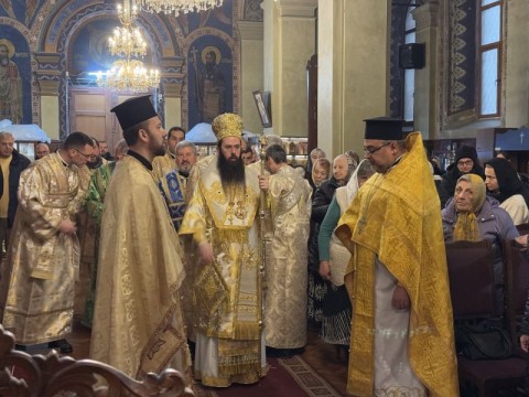 Архиерейска света Литургия в ямболския храм „Св. Николай Чудотворец