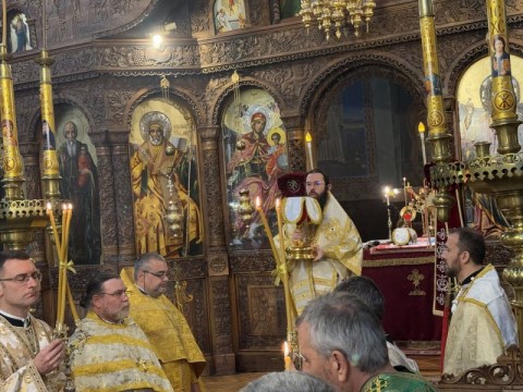 Архиерейска света Литургия в ямболския храм „Св. Николай Чудотворец